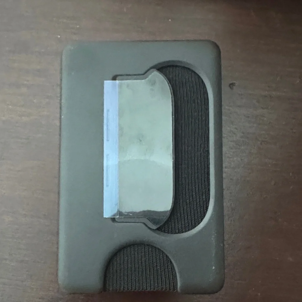 Star Wars Millennium Falcon Phone Grip card holder - Picture 2 of 2